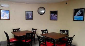 Econo Lodge At Nasa Webster Εξωτερικό φωτογραφία